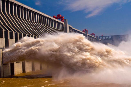 水電站壩體建設(shè)